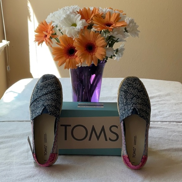 🪷 TOMS HMONG INDIGO FLORAL ROPE ESPADRILLE 🪷 - Picture 2 of 16